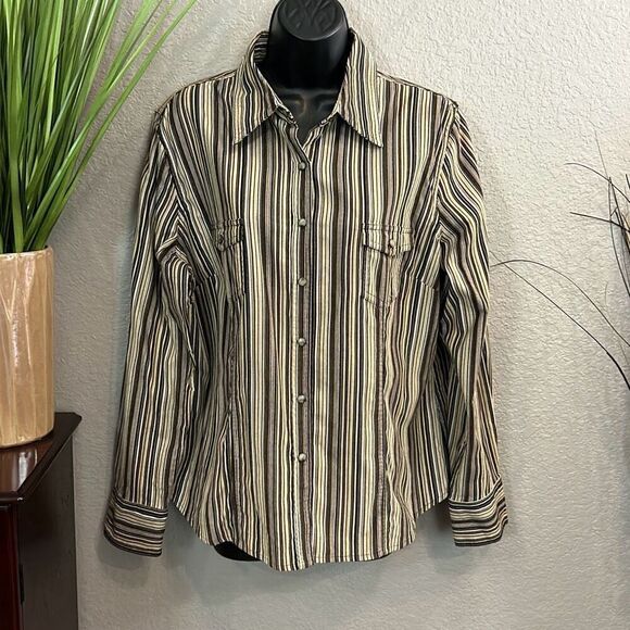 #470 Fiorlini international, long sleeve striped pearl snap button top. Size lar - Picture 1 of 12